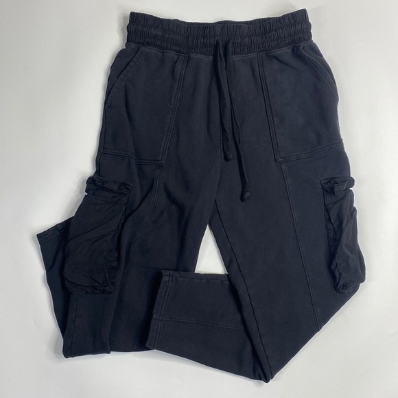 Fabletics Black Stretch Cargo Jogger Pants Size Small - Picture 1 of 10